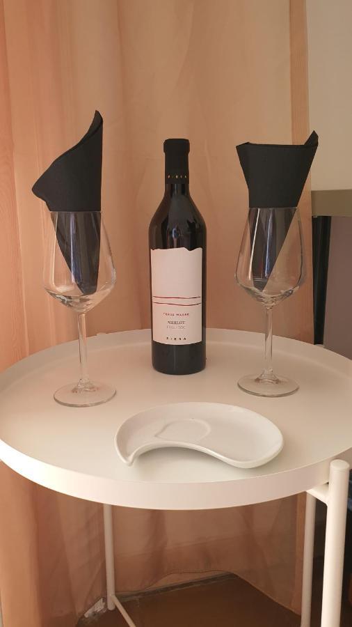 Victoria Suite Casa Vacanza ตารันโต ภายนอก รูปภาพ