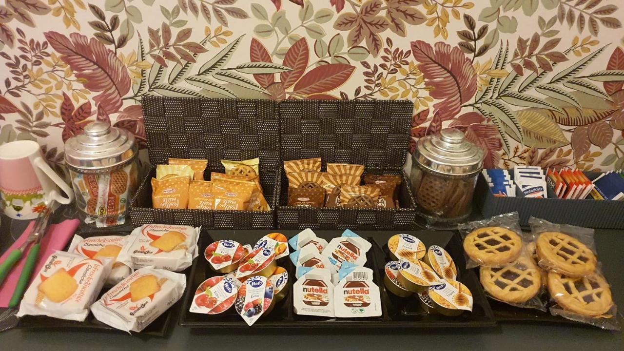 Victoria Suite Casa Vacanza ตารันโต ภายนอก รูปภาพ